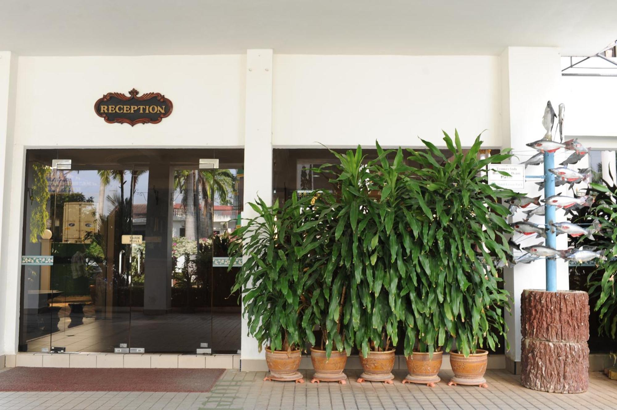 Hotel Green Park Temerloh Bagian luar foto